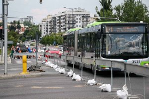 Kończą się prace na skrzyżowaniu. Tramwaje wracają na tory, autobusy na stałe trasy