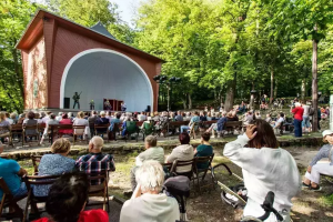 W Elblągu rusza cykl spacerów historycznych i letnich koncertów