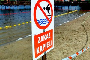Zakaz kąpieli w kolejnym kąpielisku na Warmii i Mazurach