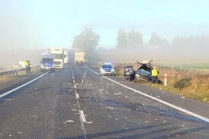 Wypadek na DK16. Nie żyje kierowca samochodu osobowego