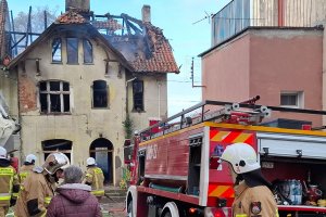 Pożar domu w Jezioranach. Jest ofiara śmiertelna