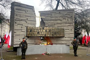 Elbląg upamiętnił ofiary masakry z grudnia 1970 roku