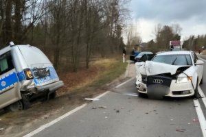 Utrudnienia na trasach krajowych na Mazurach. Są poszkodowani