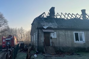 Pożar budynku mieszkalnego w gminie Małdyty. Jedna osoba nie żyje