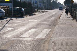 Będzie nowy chodnik i ścieżka rowerowa. Ul. Polna doczekała się remontu