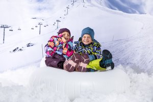 Najlepsze ośrodki narciarskie przyjazne rodzinom z dziećmi