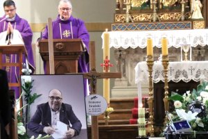 Przyjaciele, znajomi, przedstawiciele mediów pożegnali Ireneusza Iwańskiego