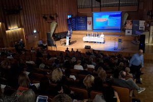 Mobbing – cichy problem polskich firm. Jak budować bezpieczne miejsca pracy?