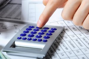 Księgowy potrzebny od zaraz. Ten zawód przetrwa erę sztucznej inteligencji