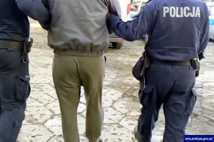 Z Austrii i Belgii do Polski. Zatrzymano podejrzanych o kradzież biżuterii w Ełku