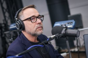 Miłość, zdrada i morderstwo. Łukasz Nowicki w słuchowisku Radia Olsztyn