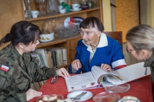 Spotkania z bohaterami historii. Terytorialsi odwiedzili kombatantów