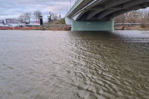 Sytuacja na rzece Elbląg się stabilizuje. Woda powoli opada