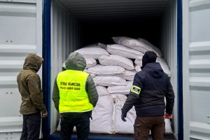 Ponad 60 ton nielegalnego tytoniu przechwycone przez służby