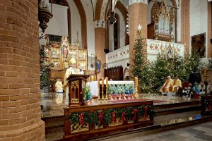 Pasterka w Olsztynie. Arcybiskup Józef Górzyński o sensie Bożego Narodzenia