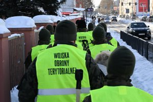Alert przed śnieżycami i mrozem. Żołnierze WOT gotowi do pomocy