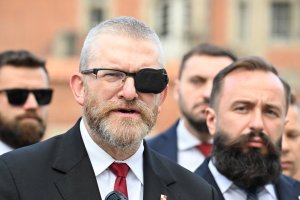 Rok 2026 pod znakiem Grzegorza Brauna i skrajnej prawicy? 