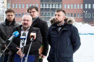 Konfederacja zarzuca nieprawidłowości ws. działki. Miasto odpowiada