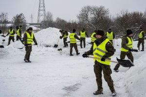 Żołnierze WOT gotowi do walki ze śnieżnym paraliżem w regionie
