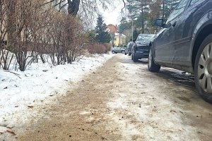 Olsztyn. Setki zgłoszeń za nieodśnieżone chodniki, ale tylko 10 mandatów