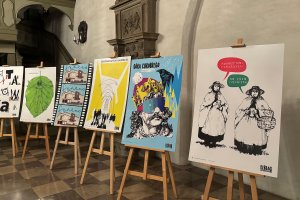 Miasto na plakacie. Wyjątkowa wystawa w Kamieniczkach Elbląskich