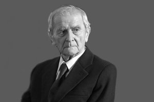 Nie żyje prof. Janusz Jasiński. Wybitny historyk miał 98 lat