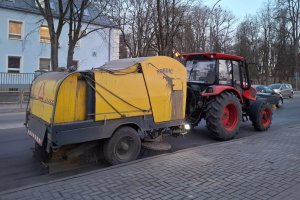 Wiosenne porządki w Olsztynie. Służby rozpoczęły sprzątanie ulic i chodników