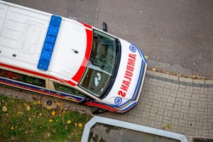 Pijany pacjent zaatakował ratownika. 