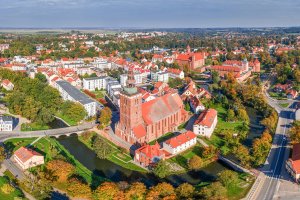 Płatna strefa parkowania w Lidzbarku Warmińskim? Miasto pyta mieszkańców
