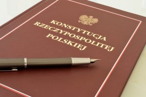 Prezydent chce nowej konstytucji. Politycy z regionu podzieleni