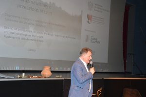 Skarby pod ziemią i pod wodą. W Gołdapi debatowano o ochronie zabytków