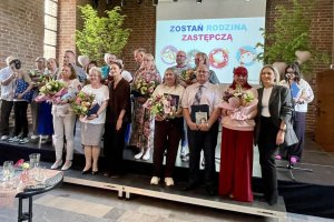Magdalena Różczka w Elblągu: rodziny zastępcze potrzebują wsparcia