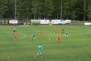 Olimpia przegrywa derby regionu. Wyniki III i IV ligi piłki nożnej