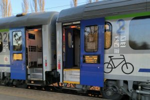 Problemy z dostępnością dworca kolejowego w Elblągu. Sprawą zajmie się PFRON