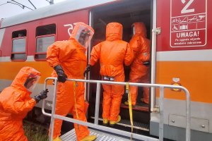 Skażony pociąg i podejrzany ładunek. Sceny jak z filmu katastroficznego w Olsztynie