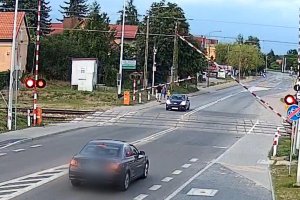 Wjechała pod opuszczający się szlaban. Kara była dotkliwa