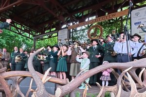 Muzyka myśliwska rozbrzmiewa w Spychowie. Ruszył jubileuszowy festiwal