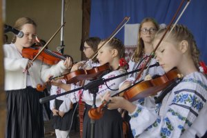 Integracja najmłodszych. Święto Twórczości Dziecięcej w Rydzewie