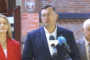 Duże wsparcie dla szkoły w Karolewie. Minister Krajewski podpisał ważne listy intencyjne