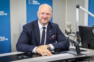 Bezpieczne wakacje i miliony na zbrojenia. Wojewoda podsumował sytuację w regionie