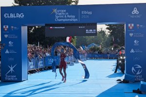 Triathlon w sercu miasta. Roksana Słupek zdobyła pierwszy złoty medal dla Polski
