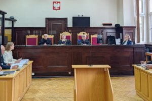 Sąd odroczył proces w sprawie przetrzymywania i torturowania 23-latka