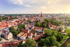 Mury, park, parking i retencja. Co zostało z planów dla Starego Miasta?
