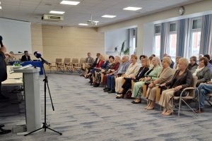 Seniorzy w regionie zyskają nowe możliwości. Dofinansowano kilkadziesiąt projektów