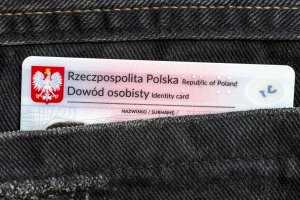 Ponad 5 milionów Polaków będzie musiało wymienić dowód osobisty w tym roku. Dlaczego?