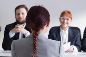 Pracodawcy szukają specjalistów. W jakich branżach jest największy deficyt?