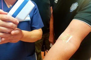 Bezstresowe pobieranie krwi u małych pacjentów? Skaner żył trafił do Szpitala Dziecięcego w Olsztynie