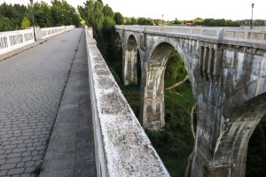 Wiadukty w Stańczykach i jeziora Tobellus