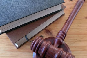 Działacz ekologiczny napadł na dyrektora Lasów Państwowych w Giżycku. Poznaliśmy wyrok sądu