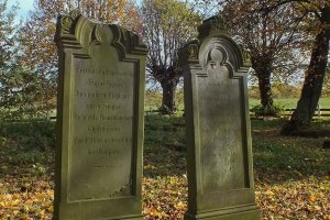 Zabytkowe cmentarze na Warmii i Mazurach. Jest ich ponad trzy tysiące